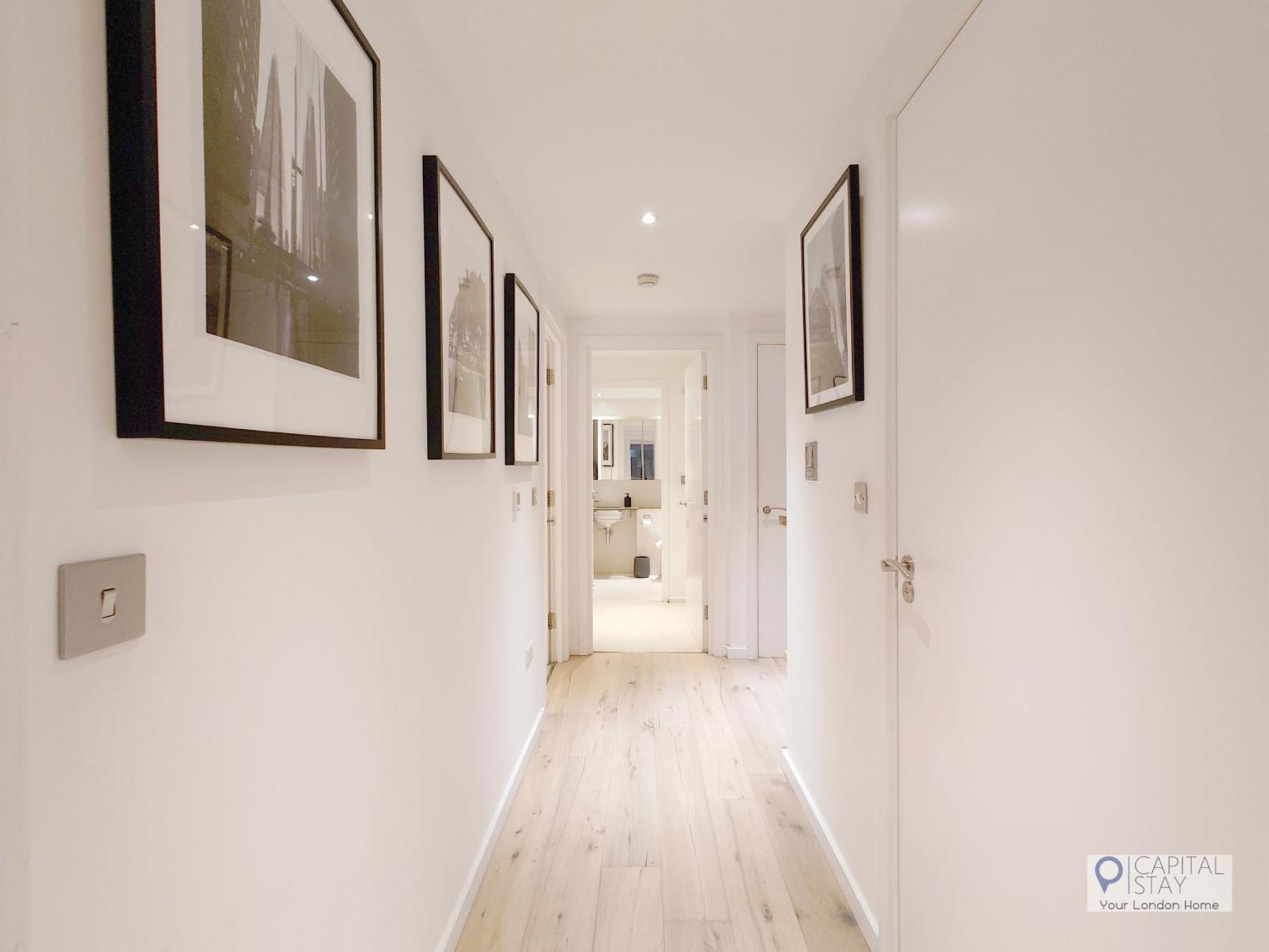 Deluxe Two Bed Apartment With River & City View 런던 외부 사진